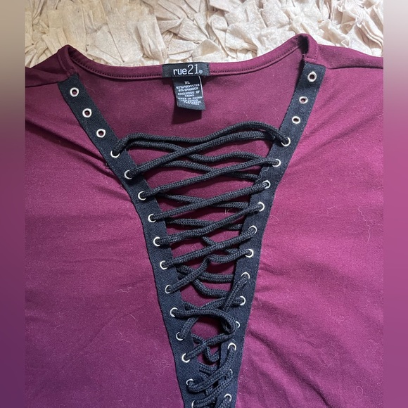 Rue 21 burgundy top X-Large - Picture 3 of 3